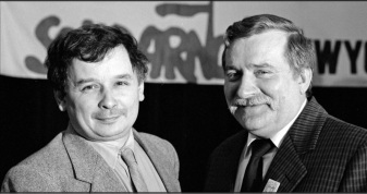 Lech Wałęsa i Jarosław Kaczyński, czerwiec 1989, fot. Jerzy Kośnik/ Agencja FORUM